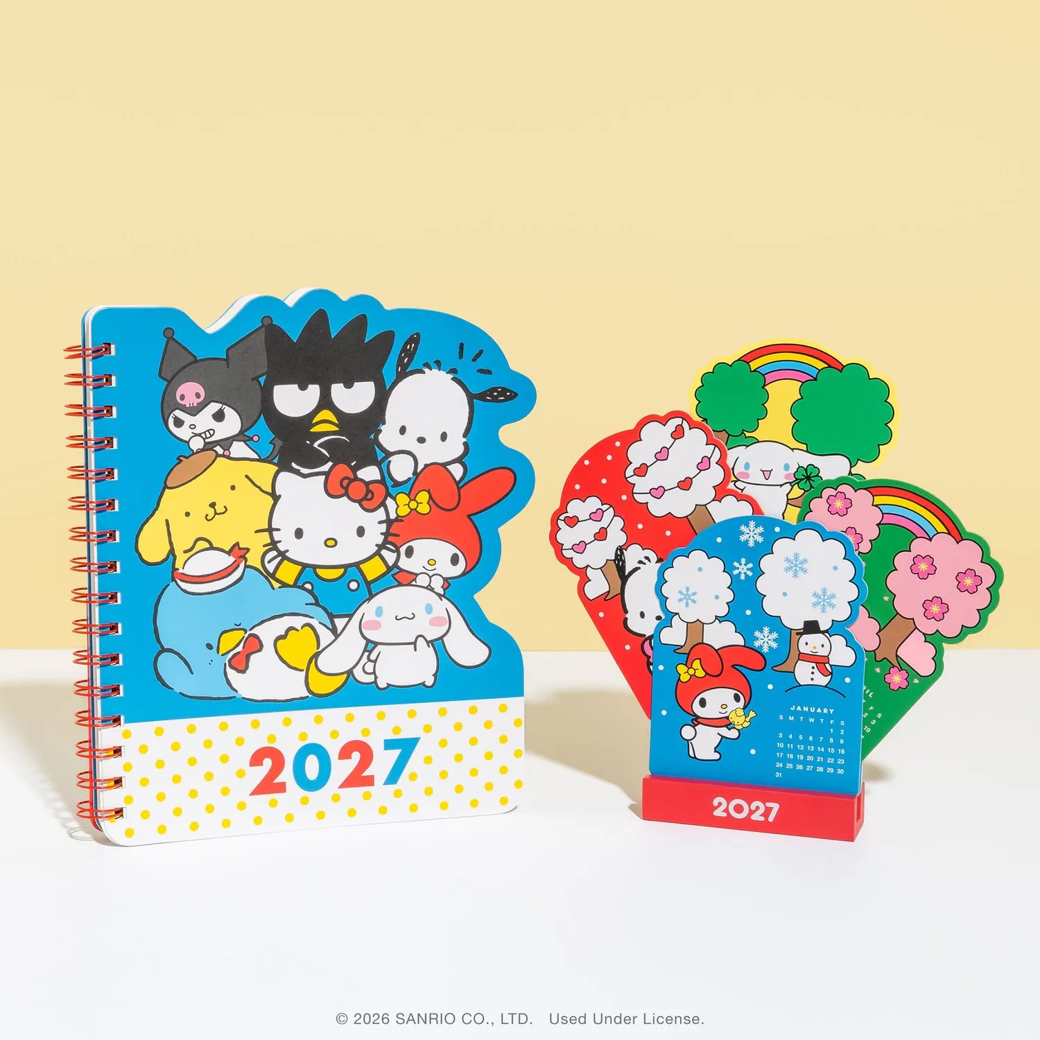 Hello Kitty and Friends Retro 2027 minikalender med trestativ