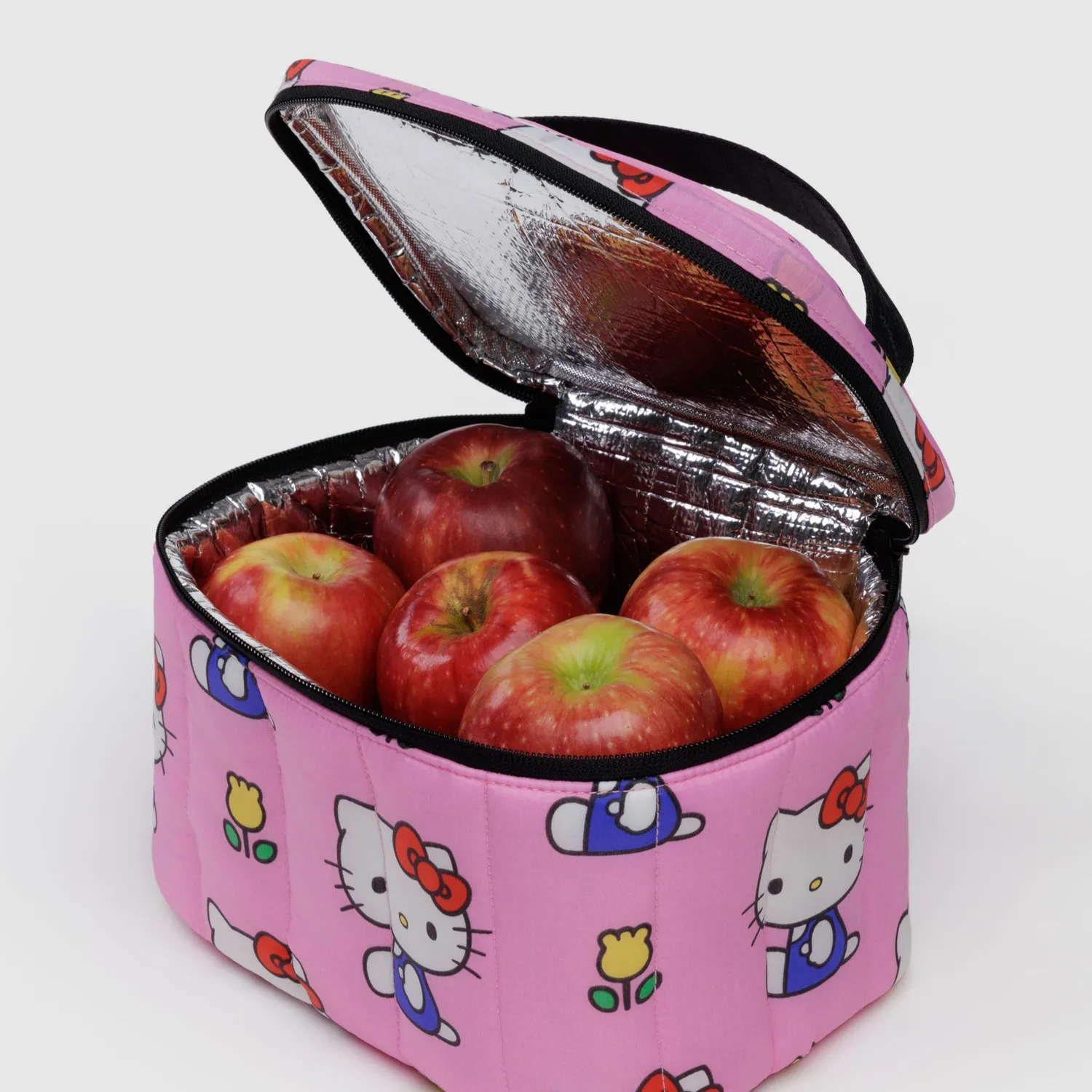Hello Kitty x Baggu Puffy Lunch Bag matboksveske rosa isolert
