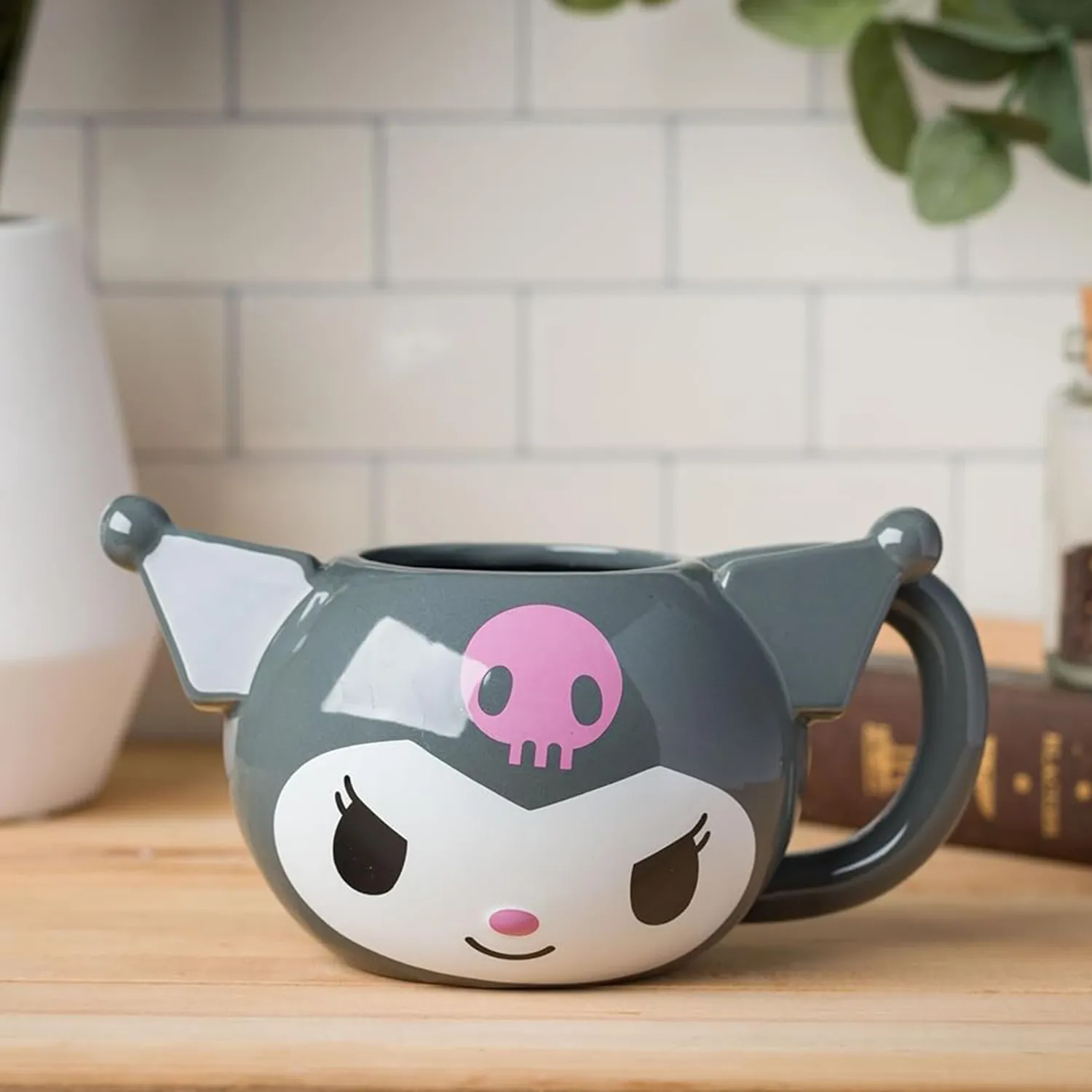 Hello Kitty Kuromi Face Sculpted krus grått 650 ml keramikk