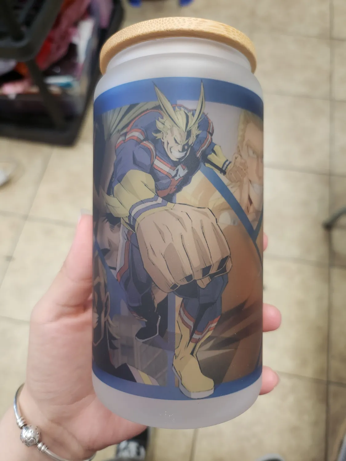 Anitaku Anime Hero Glass Can Tumbler – 473 ml med bambuslokk