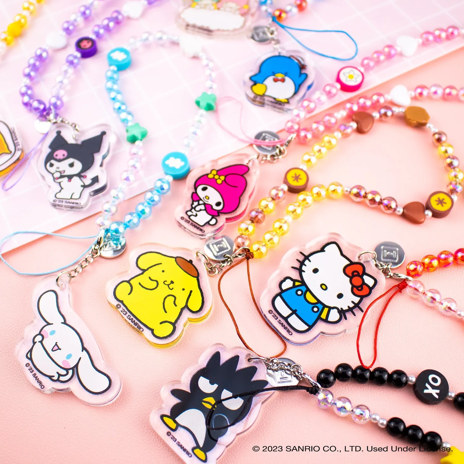 Gudetama Beaded Charm mobilrem med avtakbar glittercharm