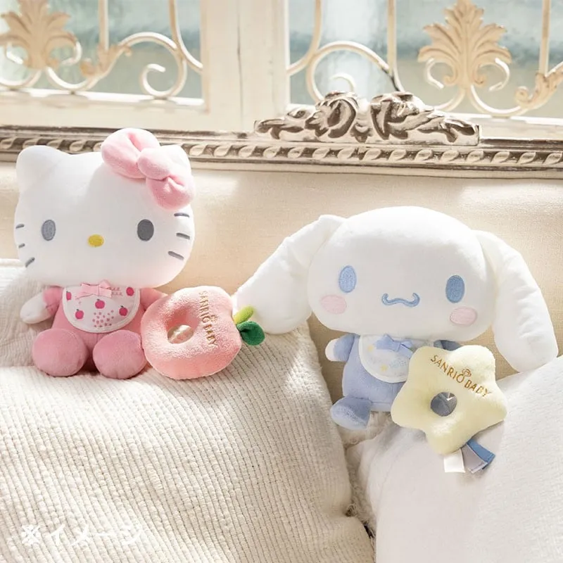 Hello Kitty Sanrio Baby Cinnamoroll kosedyrsett med rangle