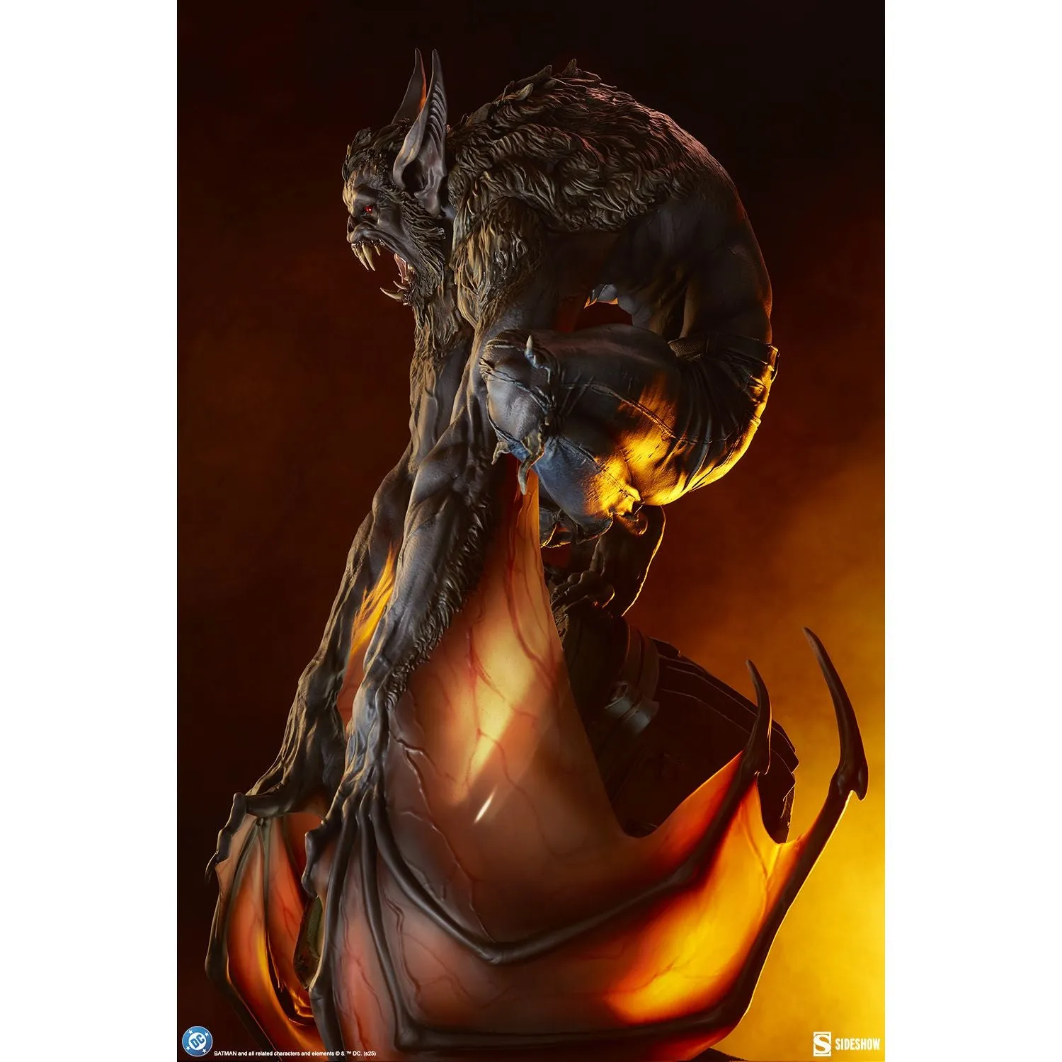 Batman Man-Bat Premium Format-figur med lysende Bat-Signal