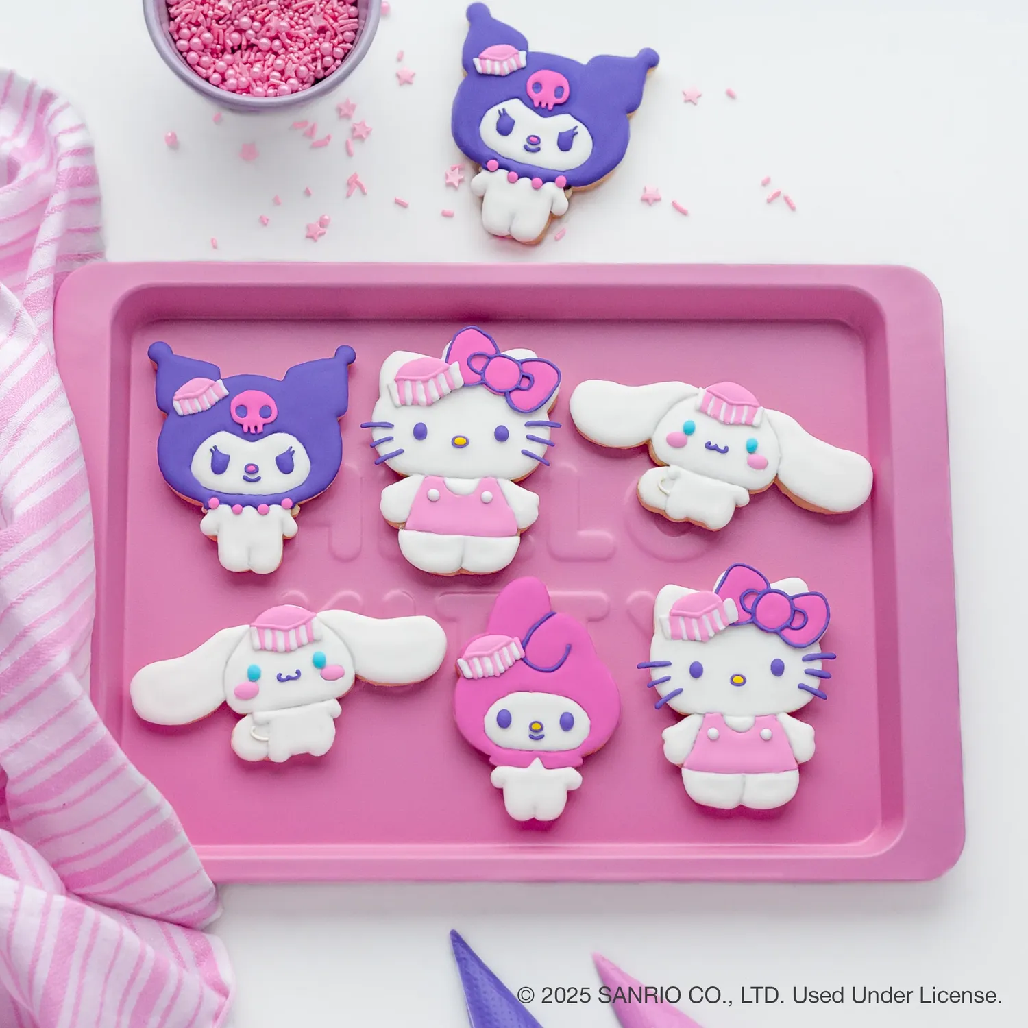 Hello Kitty and Friends Snack Shop Cookie Cutters kakeutstikkere 4 deler