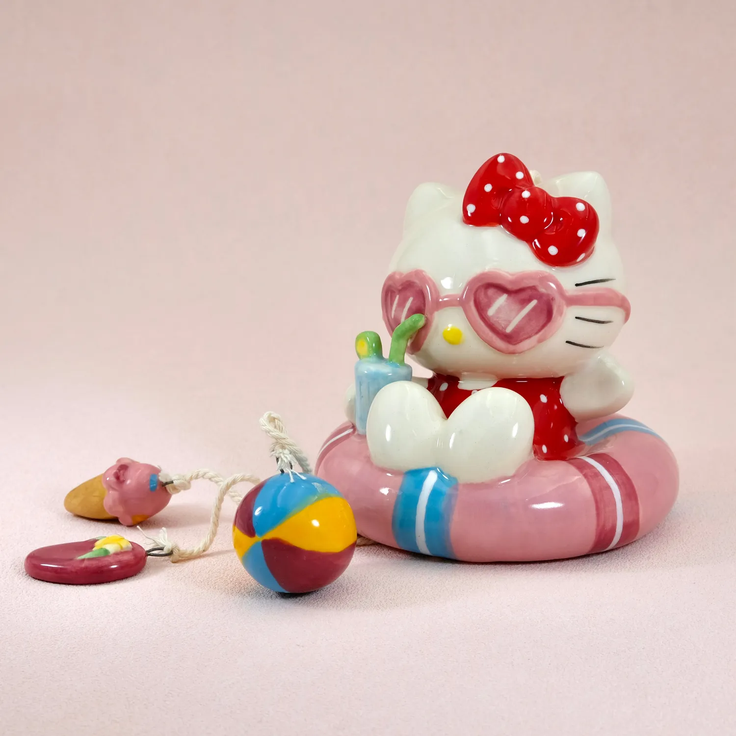 Hello Kitty Beach Fun keramisk vindspill håndmalt