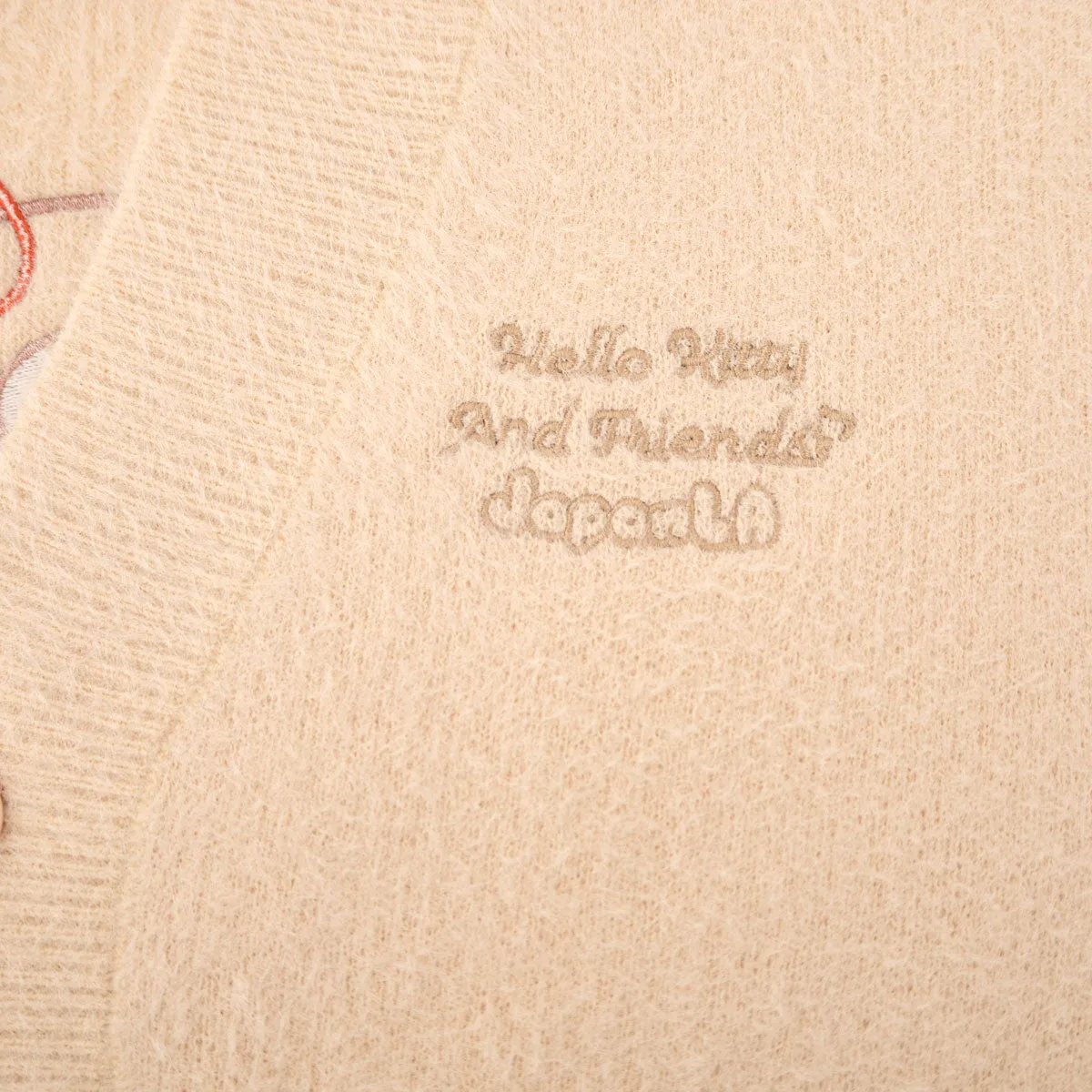 Hello Kitty Cozy Kuma JapanLA cardigan krem S–XXL broderi
