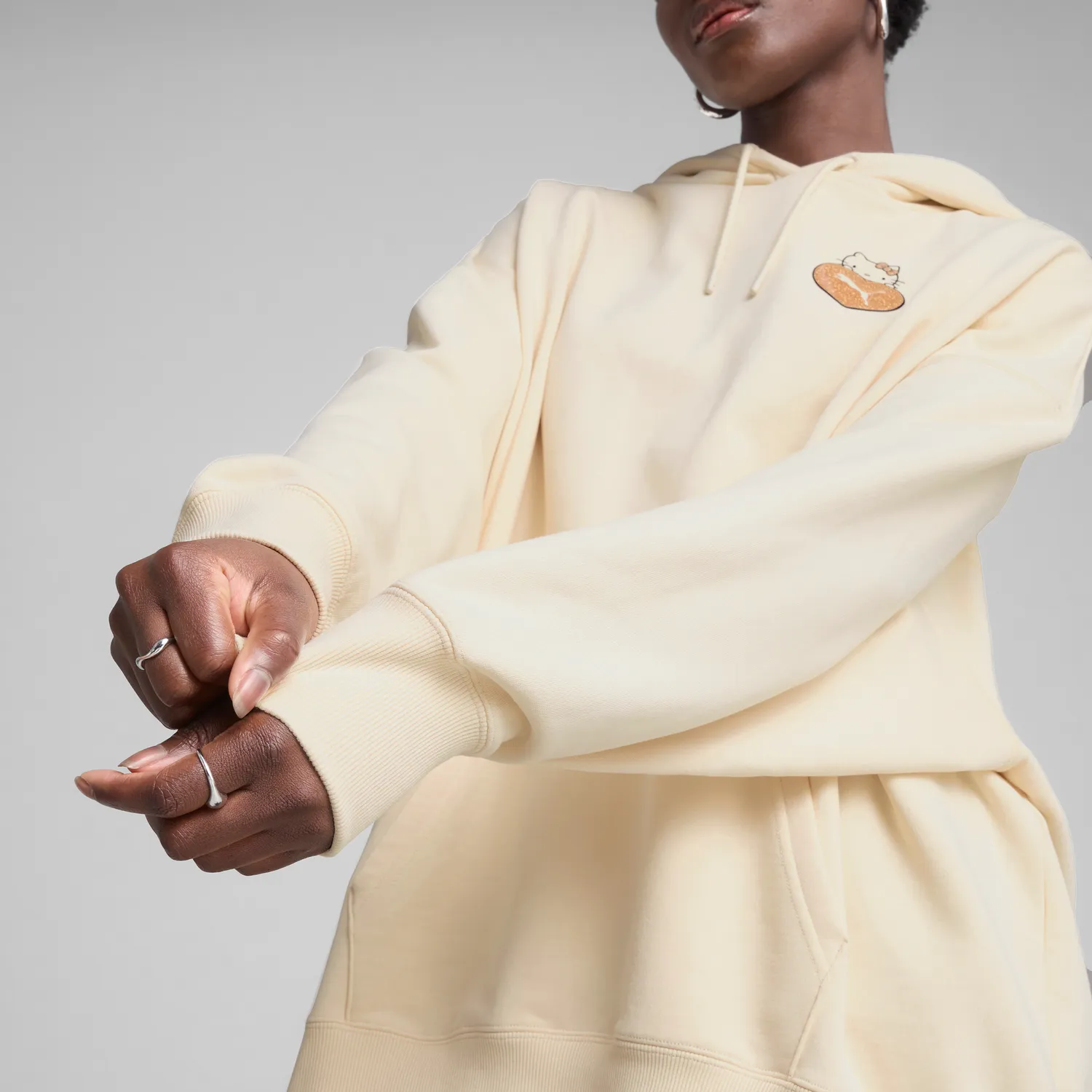 Hello Kitty x PUMA Graphic oversized hettegenser Alpine Snow