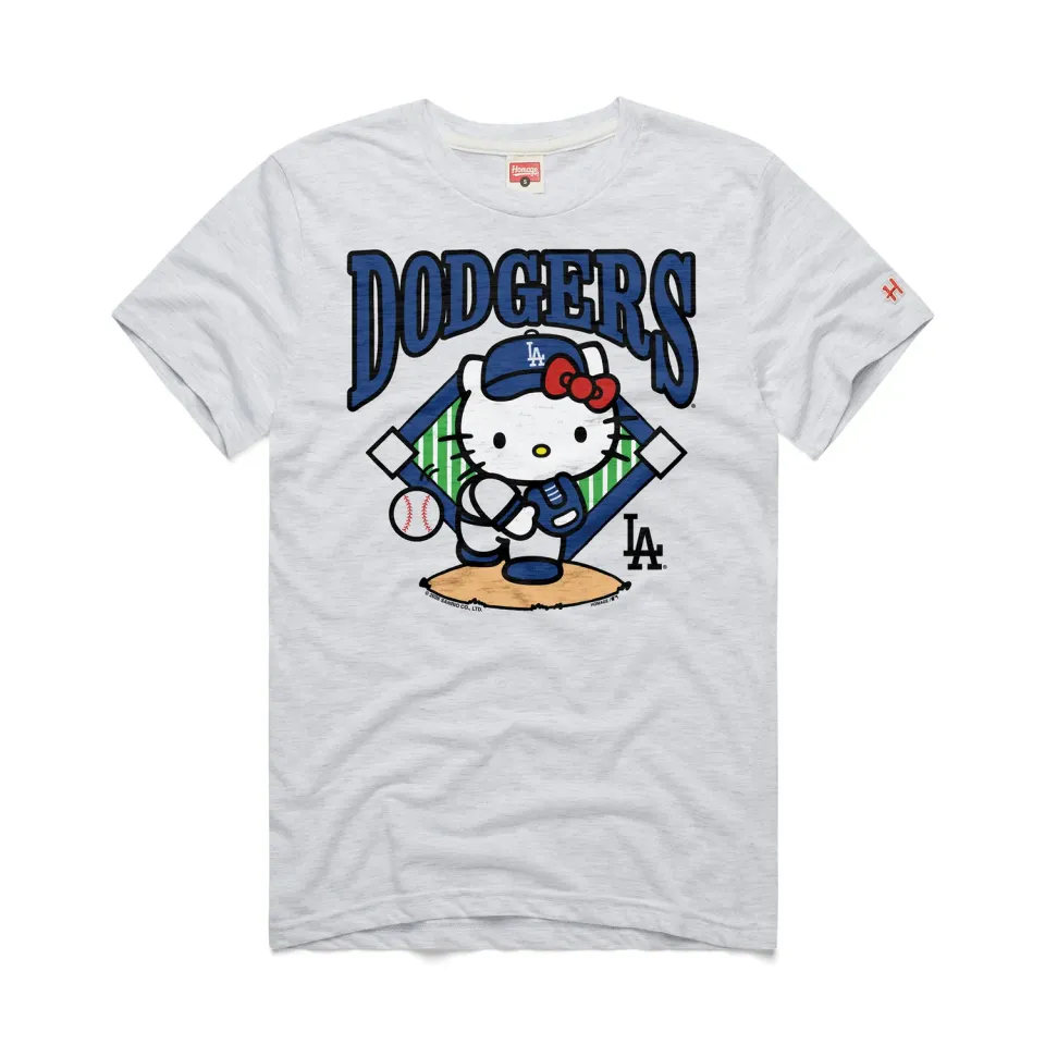 Hello Kitty x Los Angeles Dodgers First Pitch T-skjorte Ash XS–3XL