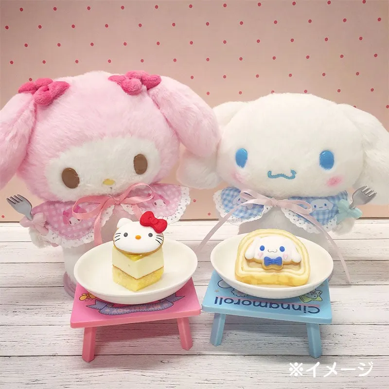 Hello Kitty Cinnamoroll Pitatto Friends stående kosedyr medium