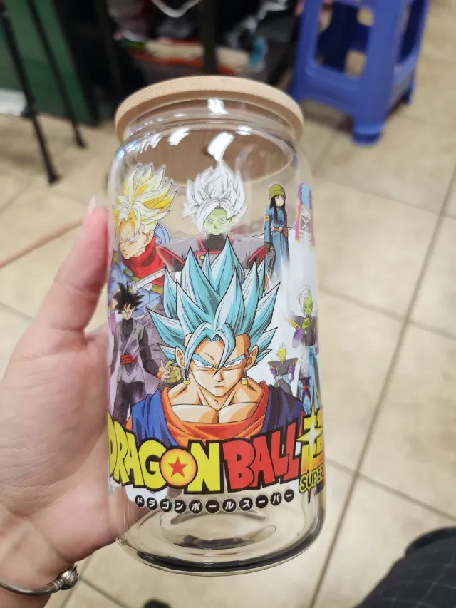 Anitaku Dragon Fighters glasskopp 16 oz med bambuslokk og sugerør