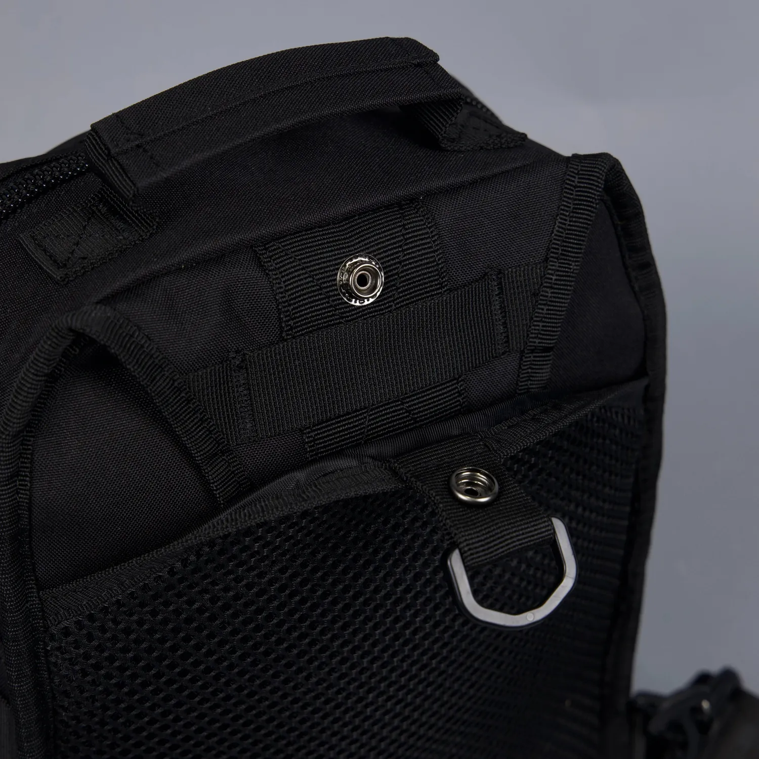 WOLFpak Batman 9L Tactical Sling Bag skulderveske