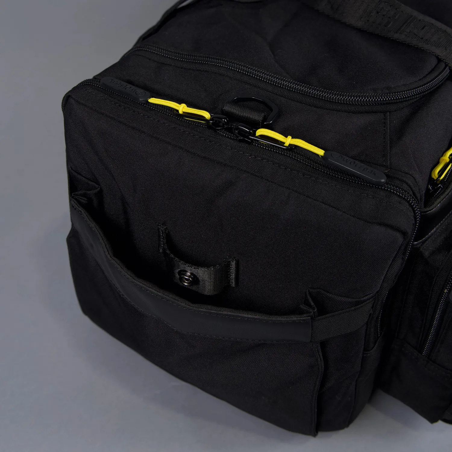 Batman WOLFpak BATMAN 30L Perfect Duffle Bag duffelbag