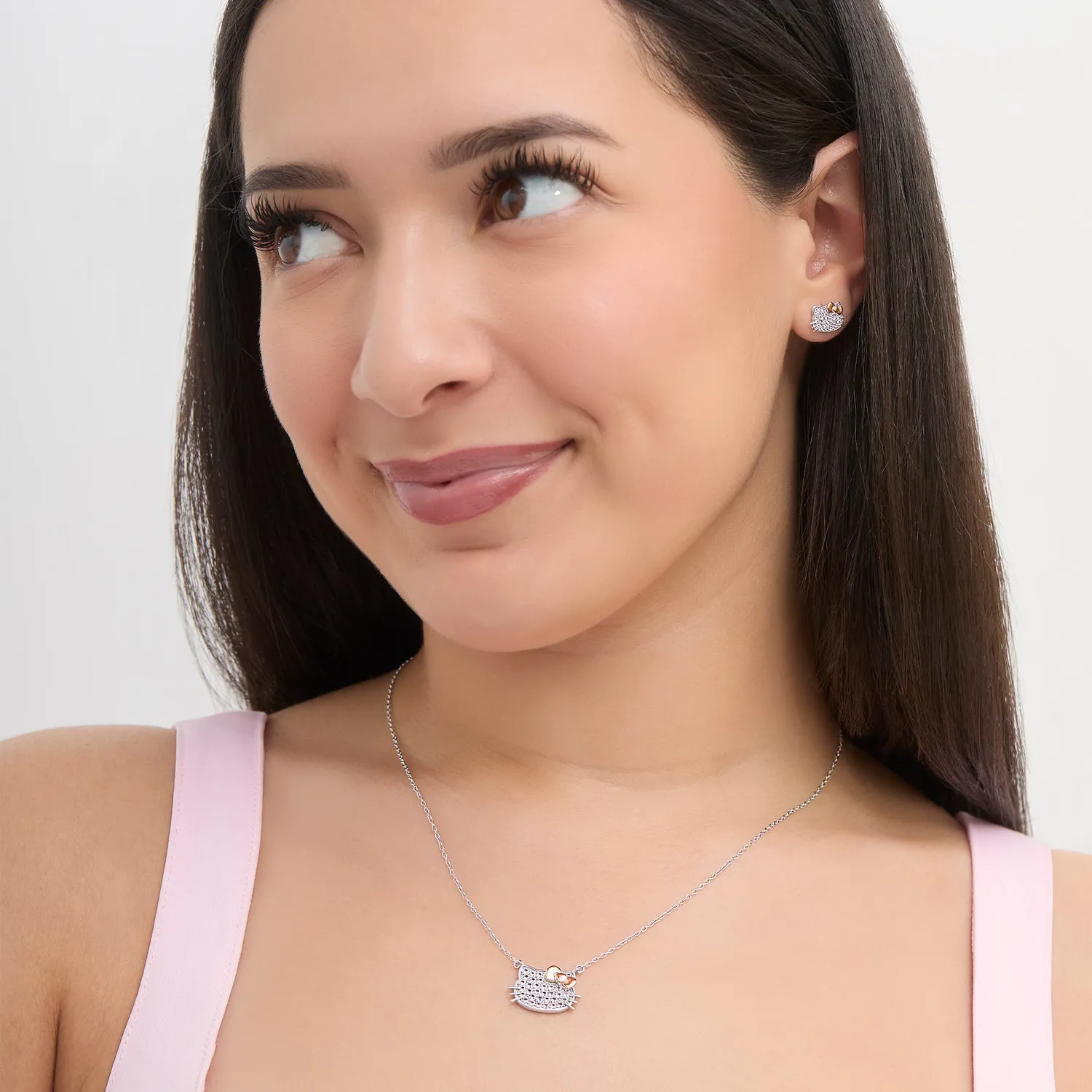 Hello Kitty 18" Two-Tone Gold Plated Pavé Necklace halskjede hvit safir
