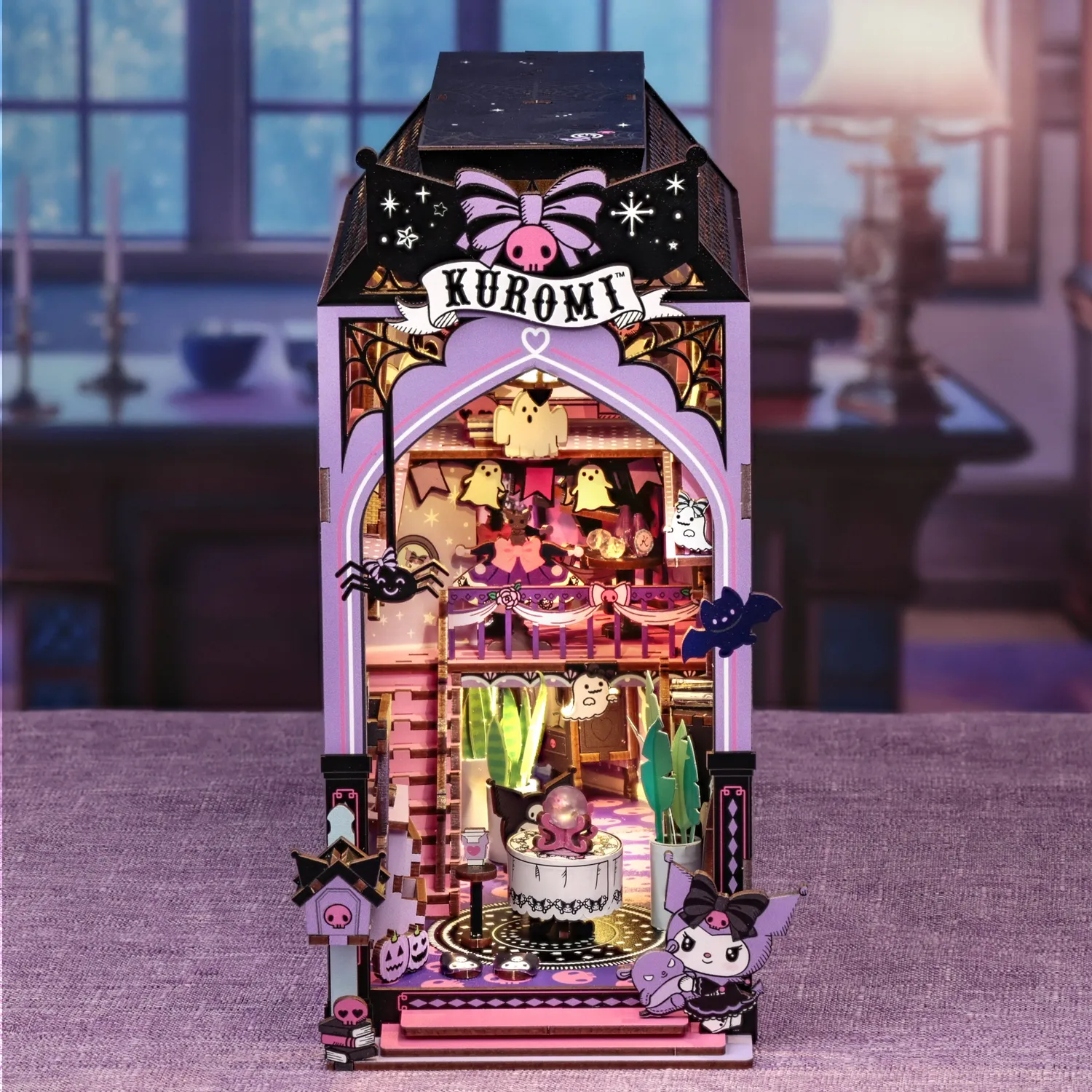 Kuromi Spooky House DIY Book Nook byggesett med LED