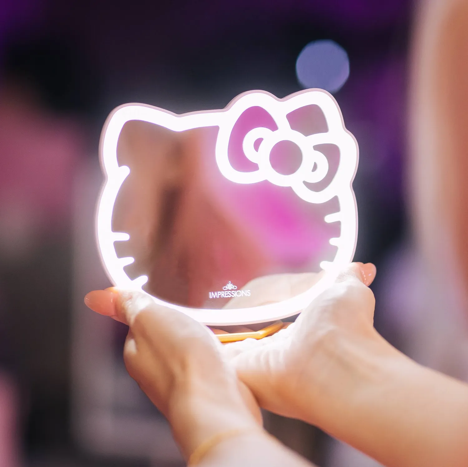 Hello Kitty x Impressions Vanity lommespeil med ringstativ rosa hvit LED