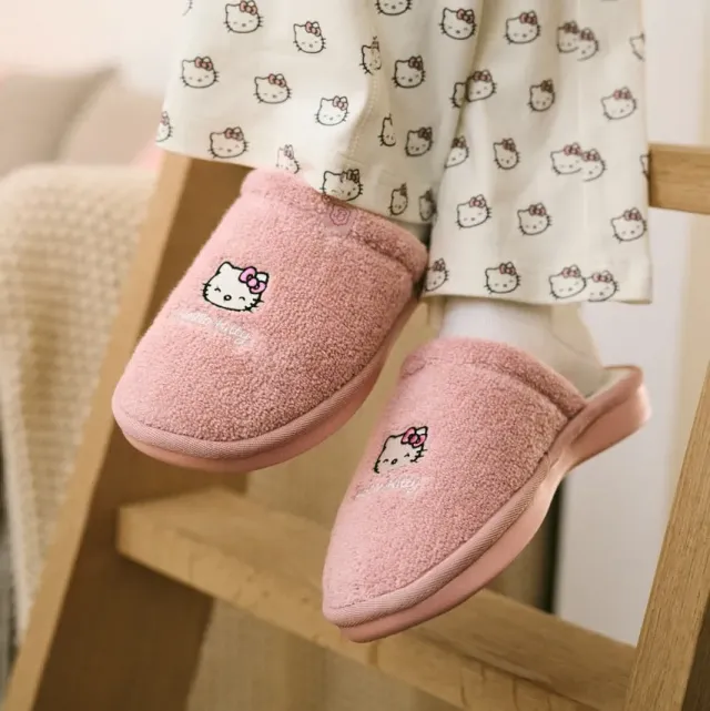 Hello Kitty x Brunch Essential tøfler Pink Berry