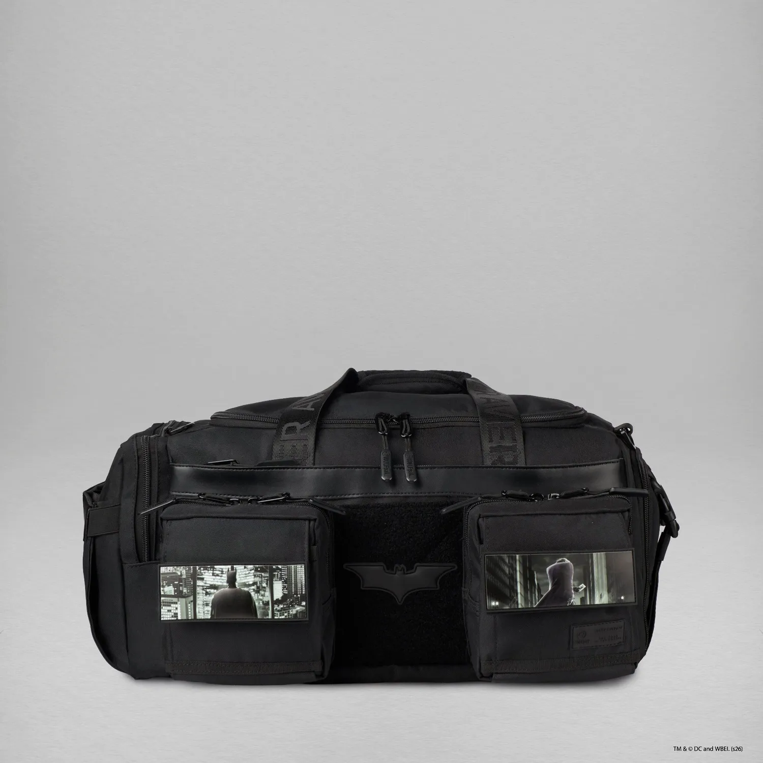 WOLFpak The Dark Knight Trilogy 30L duffelbag med skoboksrom