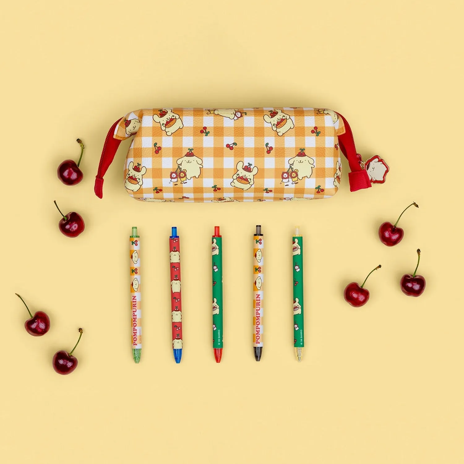 Hello Kitty Pompompurin x Studio Oh! Cherries mini-pennal i vegansk skinn