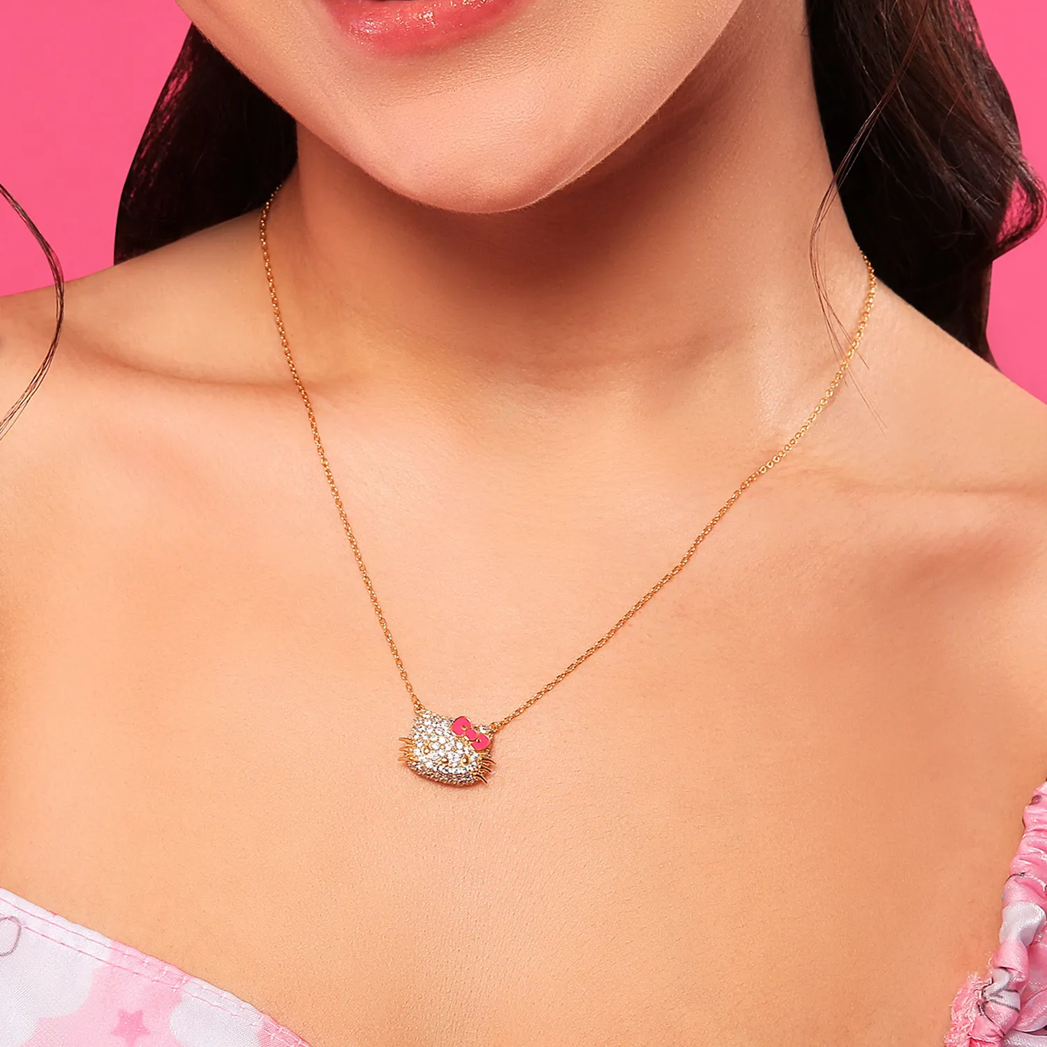 Hello Kitty 18” Gold Plated Face Pave 3D Necklace halskjede 18 tommer