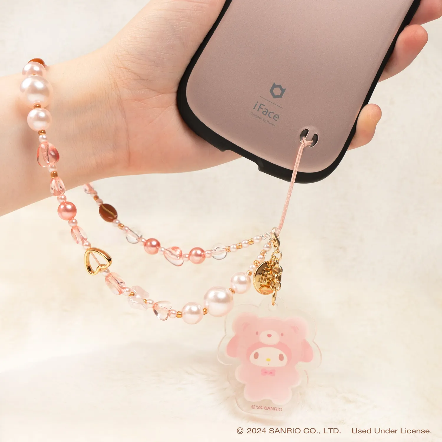Hello Kitty and Friends My Melody Latte Bear mobilstropp med perler