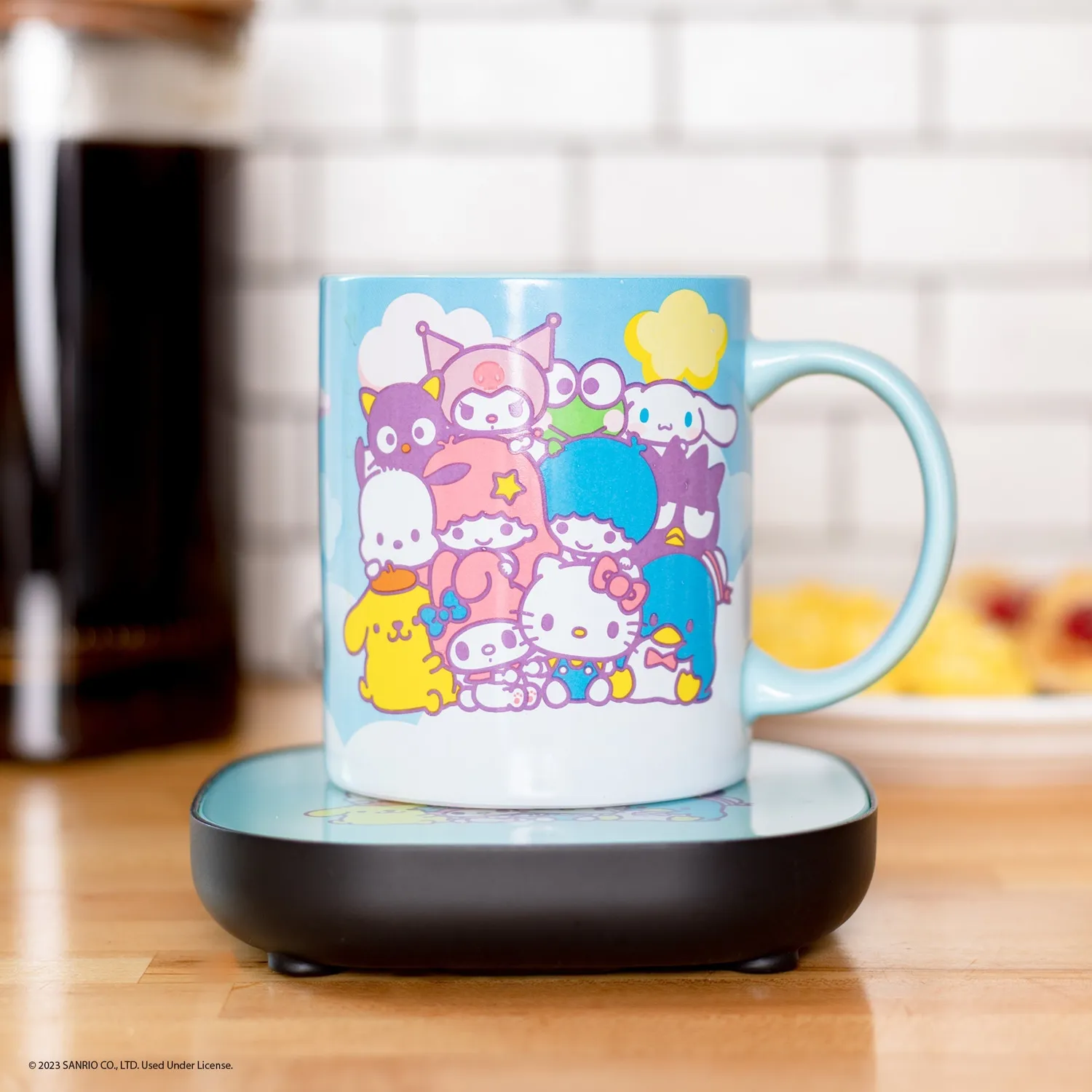 Hello Kitty and Friends koppvarmer med krus 355 ml