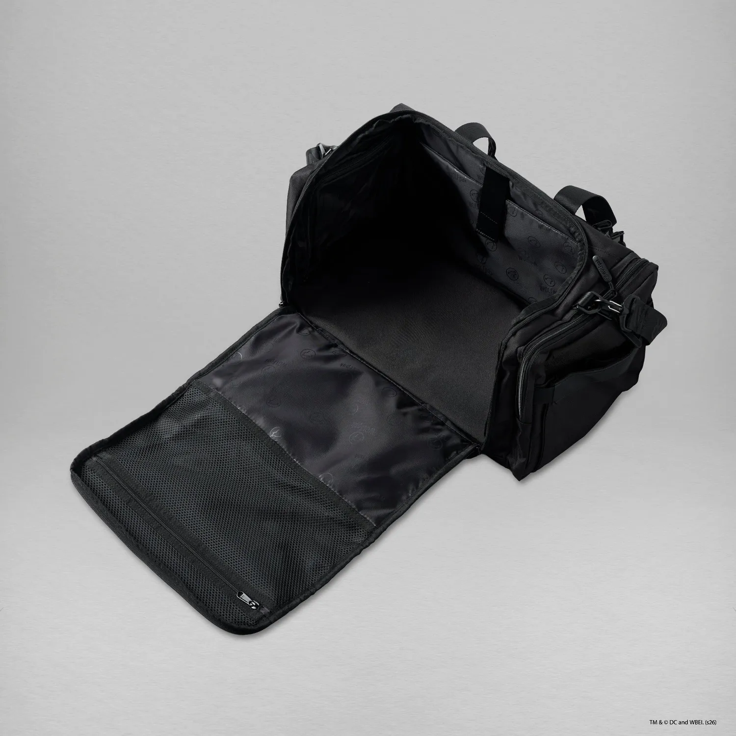 WOLFpak The Dark Knight Trilogy 30L duffelbag med skoboksrom