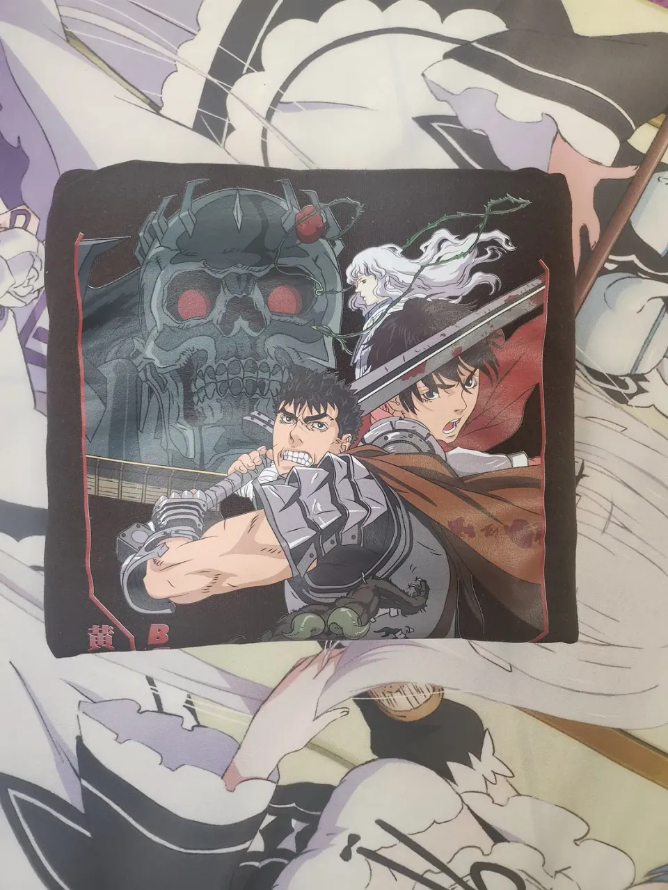 Anitaku Black Swordsman genser med Guts-motiv