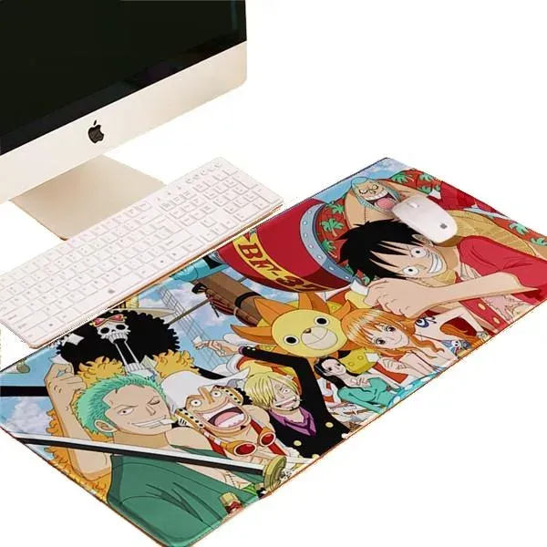 Neo Tokyo One Piece Strawhat Crew skrivebordsmatte 40 x 90 cm